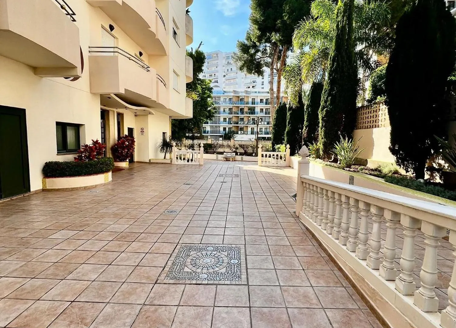 2 Bedroom Apartment In Puerto Marina Benalmadena