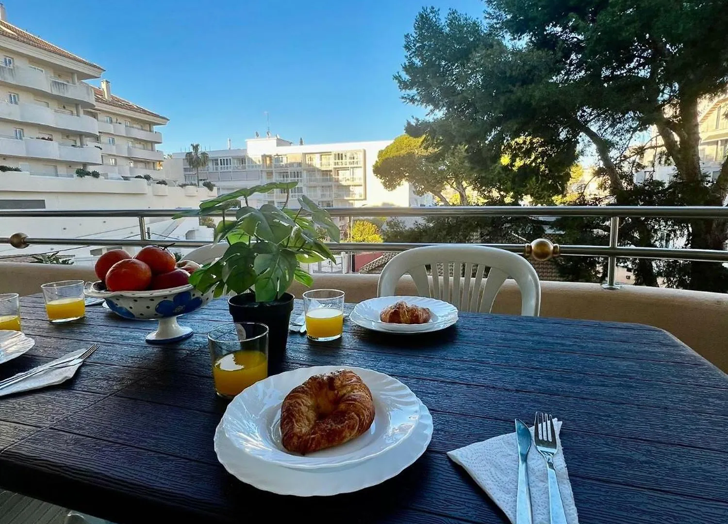2 Bedroom Apartment In Puerto Marina Benalmadena 0*,